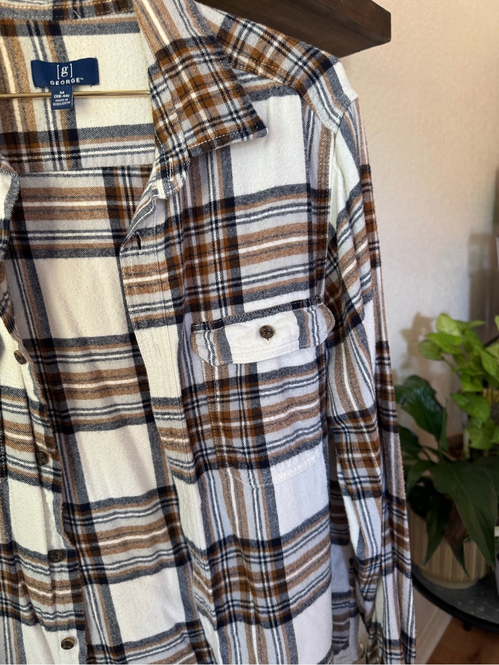 George Flannel - Picture 3 of 3